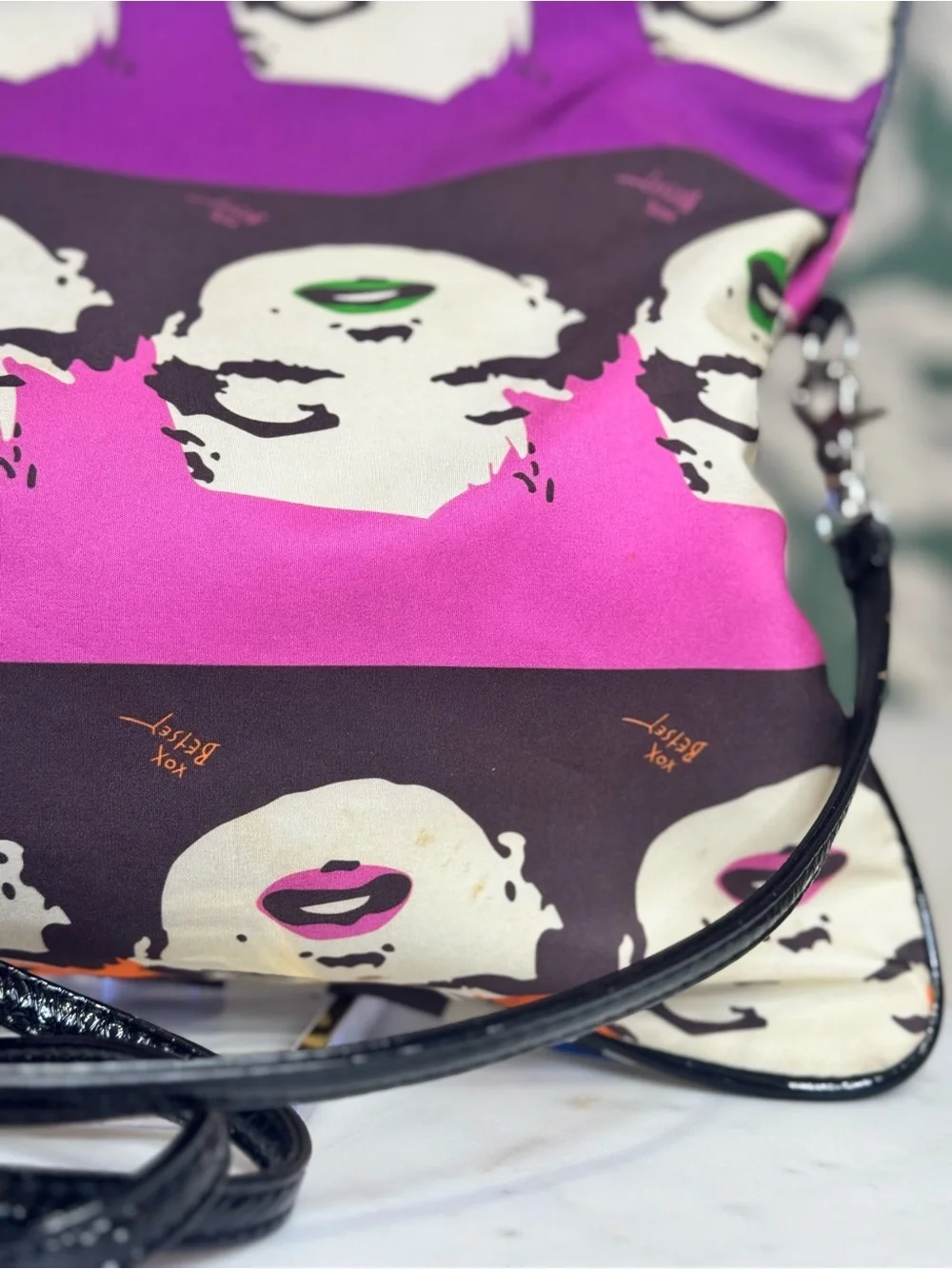 Betsey Johnson *RARE* Marilyn Monroe Pop Art Foldover Crossbody Bag - Picture 5 of 7